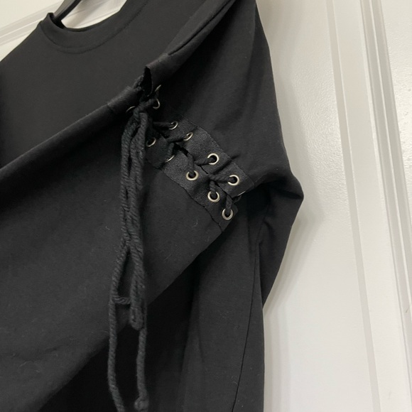 Lace up sweatshirt - Picture 2 of 2